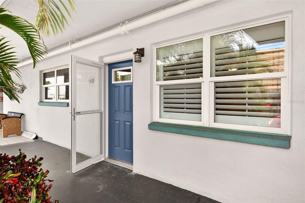 For Sale: $243,500 (2 beds, 2 baths, 1120 Square Feet)