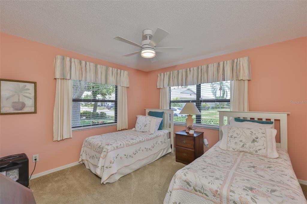 For Sale: $195,000 (2 beds, 2 baths, 1394 Square Feet)
