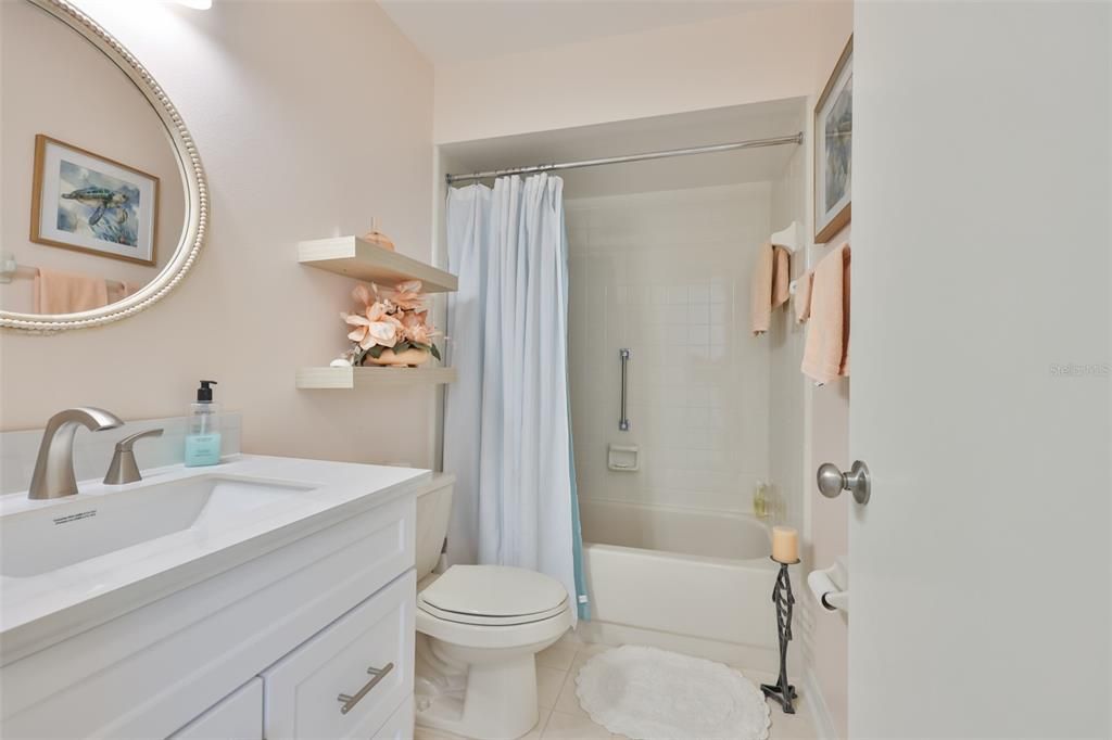 For Sale: $195,000 (2 beds, 2 baths, 1394 Square Feet)