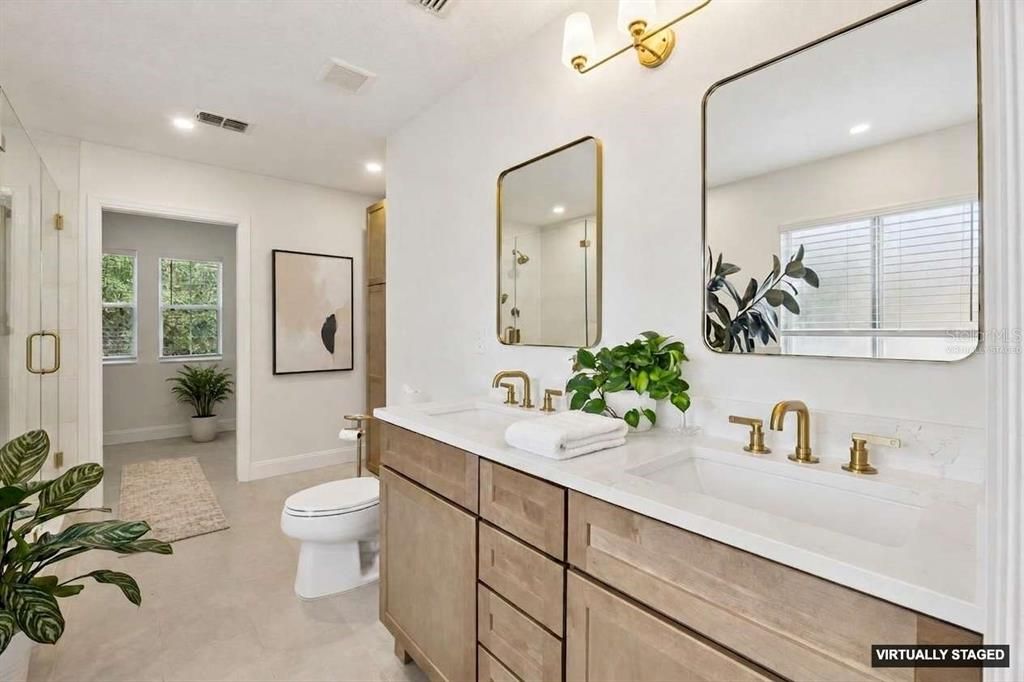 For Sale: $458,000 (3 beds, 2 baths, 2583 Square Feet)