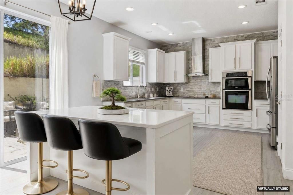 For Sale: $458,000 (3 beds, 2 baths, 2583 Square Feet)