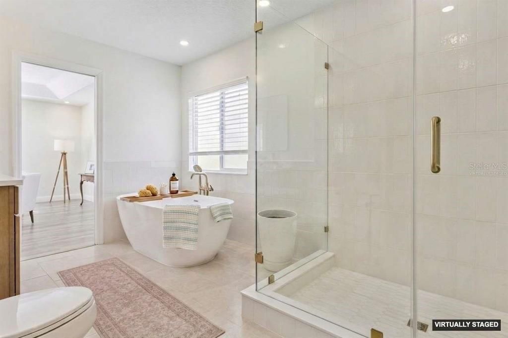 For Sale: $458,000 (3 beds, 2 baths, 2583 Square Feet)