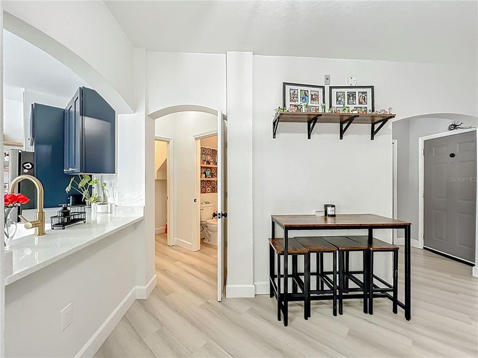 En Venta: $299,000 (3 camas, 2 baños, 1575 Pies cuadrados)