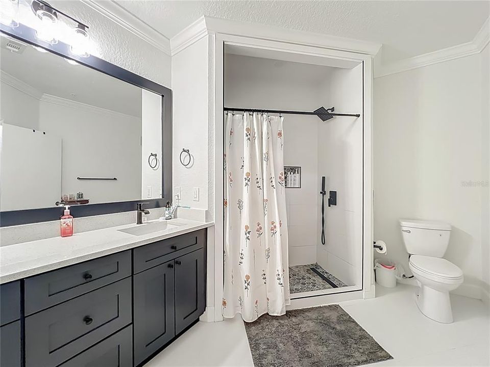 En Venta: $299,000 (3 camas, 2 baños, 1575 Pies cuadrados)