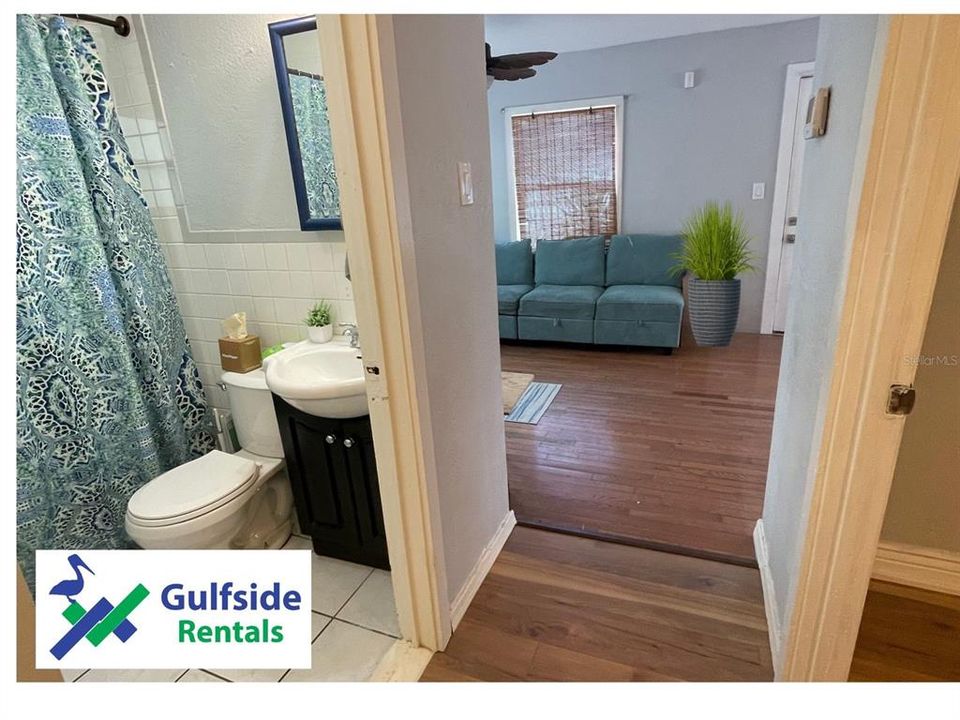 For Rent: $1,900 (2 beds, 1 baths, 726 Square Feet)