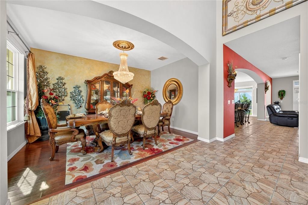 For Rent: $3,800 (6 beds, 4 baths, 4247 Square Feet)