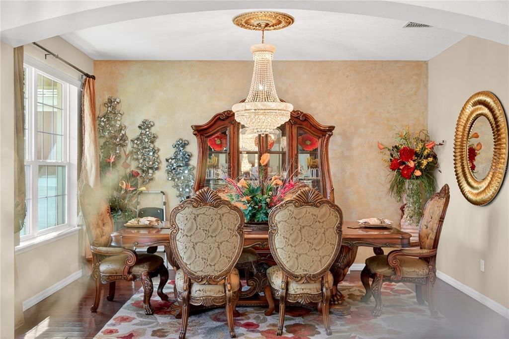 For Rent: $3,800 (6 beds, 4 baths, 4247 Square Feet)