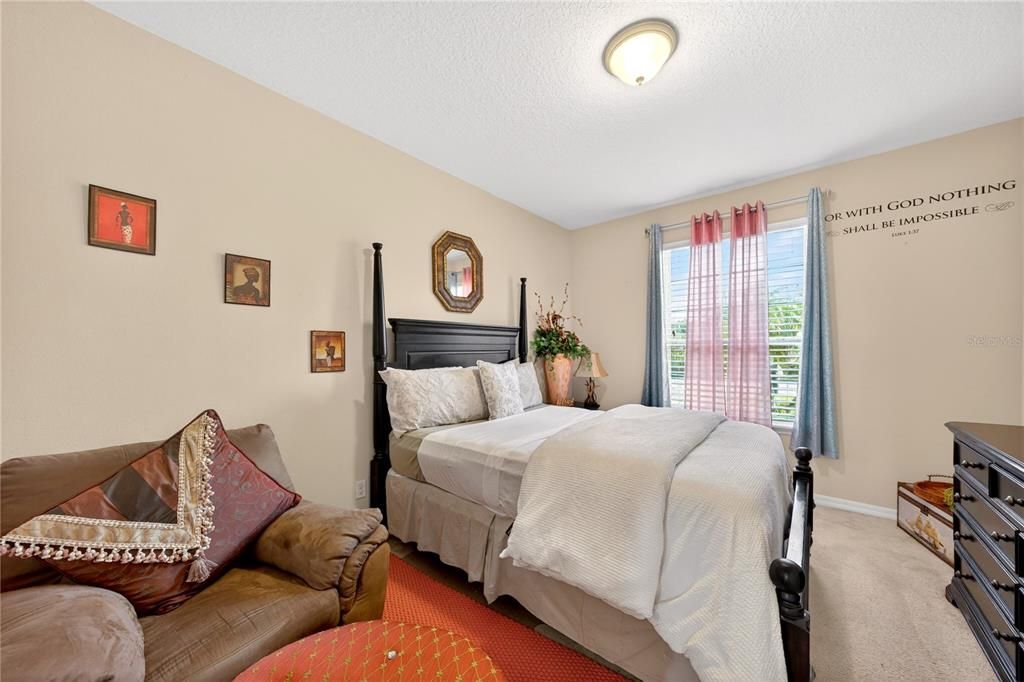For Rent: $3,800 (6 beds, 4 baths, 4247 Square Feet)
