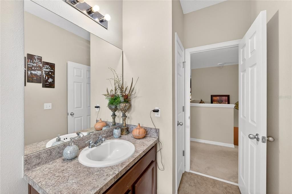 For Rent: $3,800 (6 beds, 4 baths, 4247 Square Feet)
