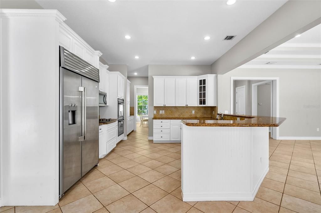 For Sale: $1,999,999 (5 beds, 4 baths, 4440 Square Feet)