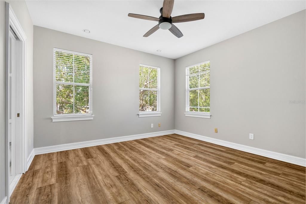 For Sale: $1,999,999 (5 beds, 4 baths, 4440 Square Feet)