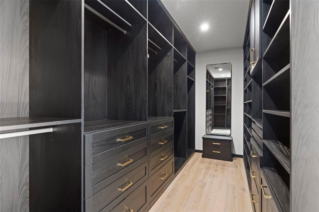 Active With Contract: $2,100,000 (4 beds, 4 baths, 4331 Square Feet)