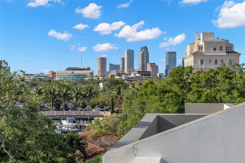 Active With Contract: $2,100,000 (4 beds, 4 baths, 4331 Square Feet)