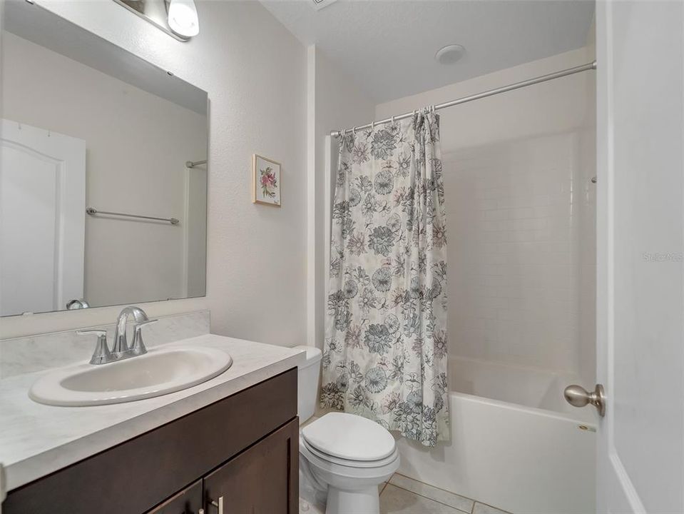 For Sale: $285,968 (3 beds, 2 baths, 1445 Square Feet)