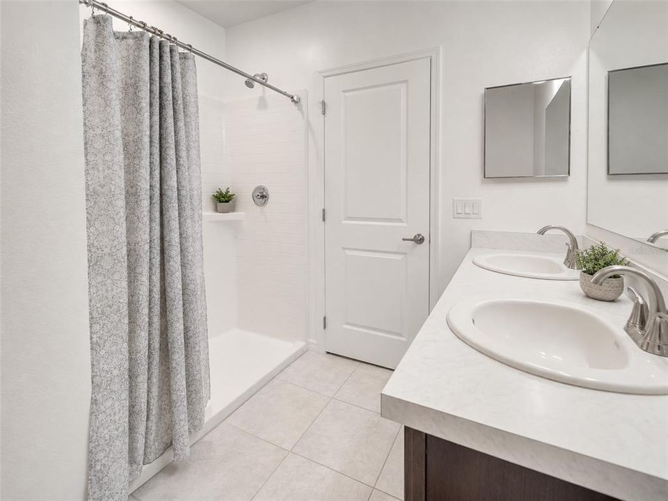 For Sale: $285,968 (3 beds, 2 baths, 1445 Square Feet)