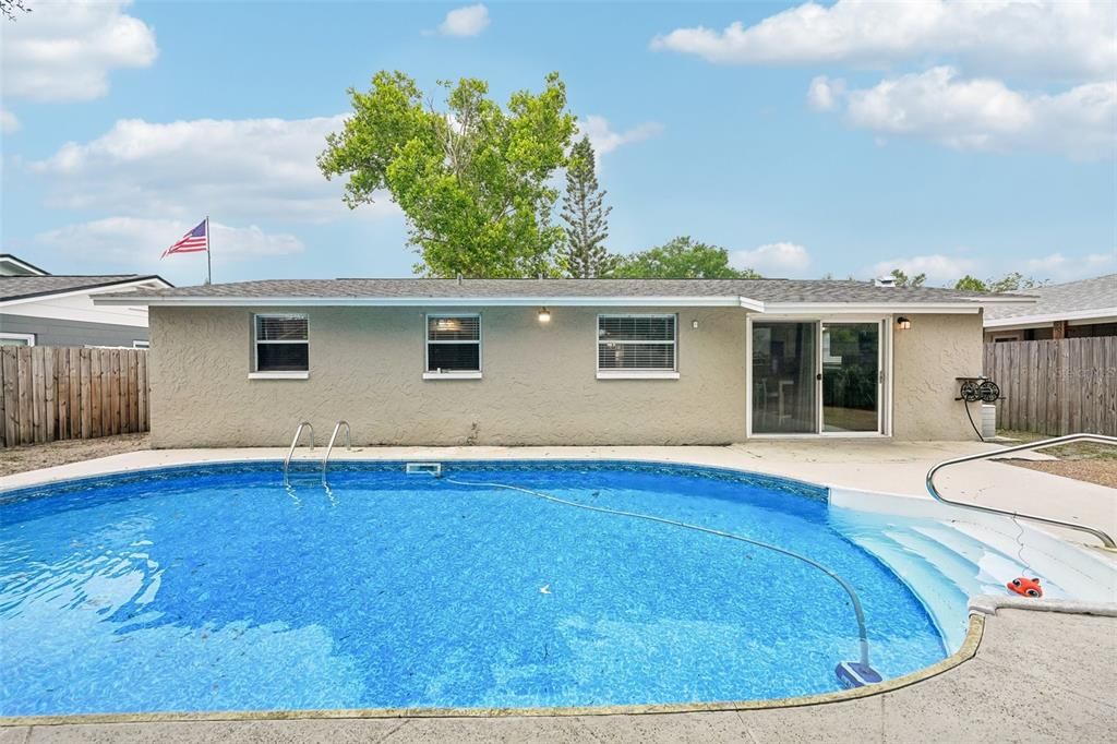 For Sale: $399,900 (3 beds, 2 baths, 1430 Square Feet)