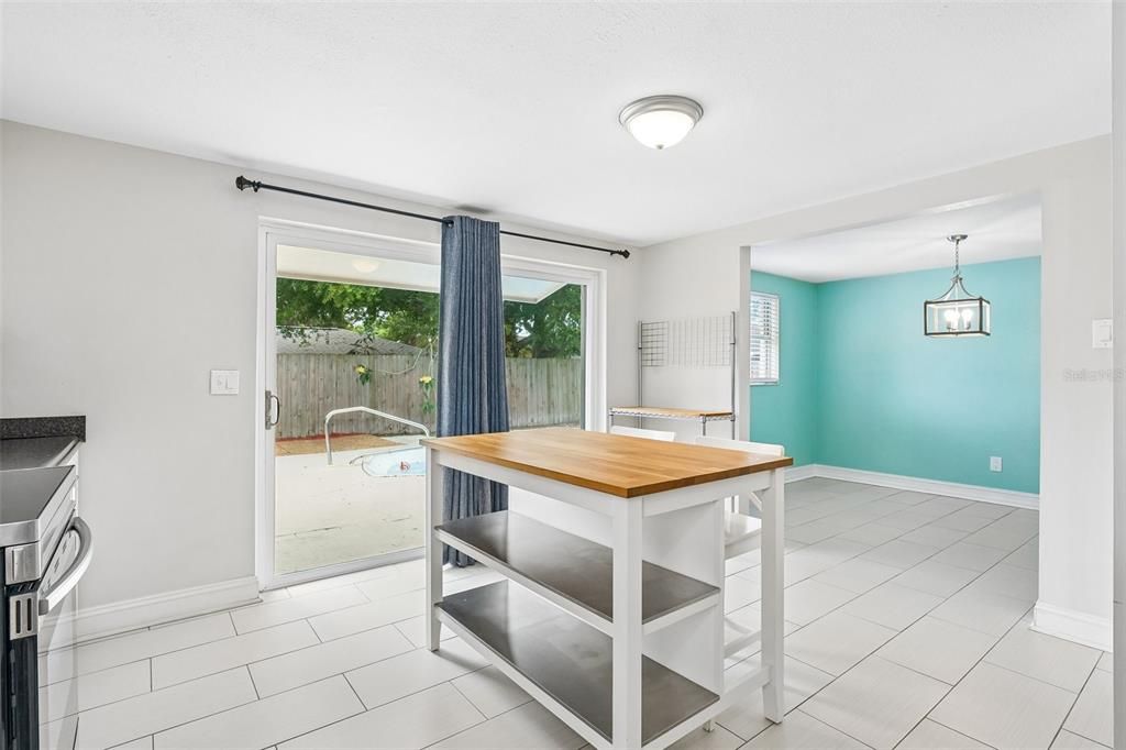For Sale: $399,900 (3 beds, 2 baths, 1430 Square Feet)