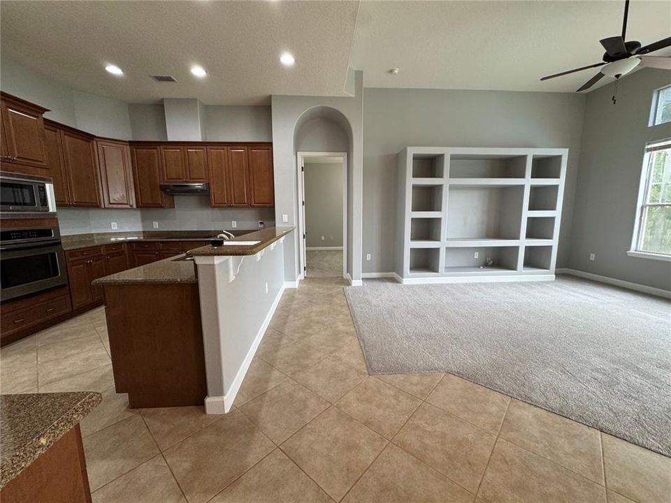 В аренду: $3,500 (5 спален, 4 ванн, 3438 Квадратных фут)