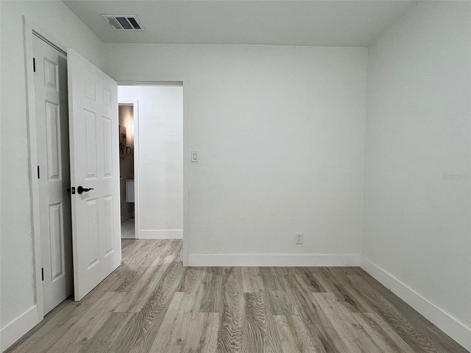 For Sale: $290,000 (3 beds, 2 baths, 1000 Square Feet)