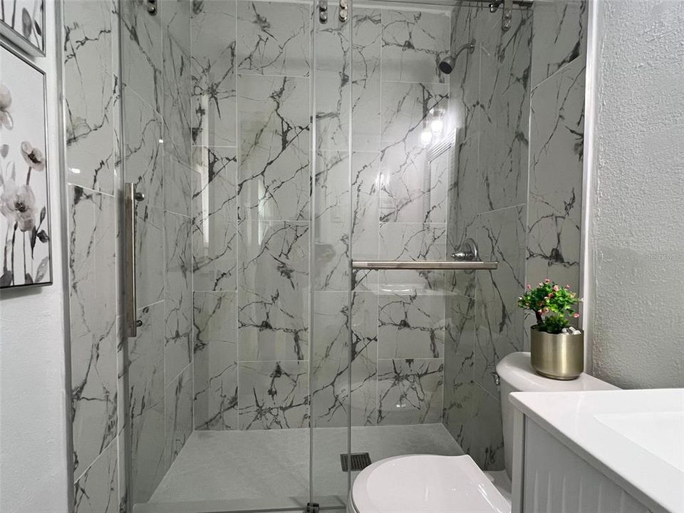 For Sale: $290,000 (3 beds, 2 baths, 1000 Square Feet)