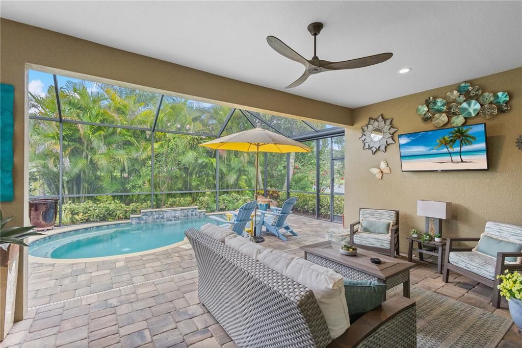 En Venta: $874,000 (4 camas, 3 baños, 2683 Pies cuadrados)