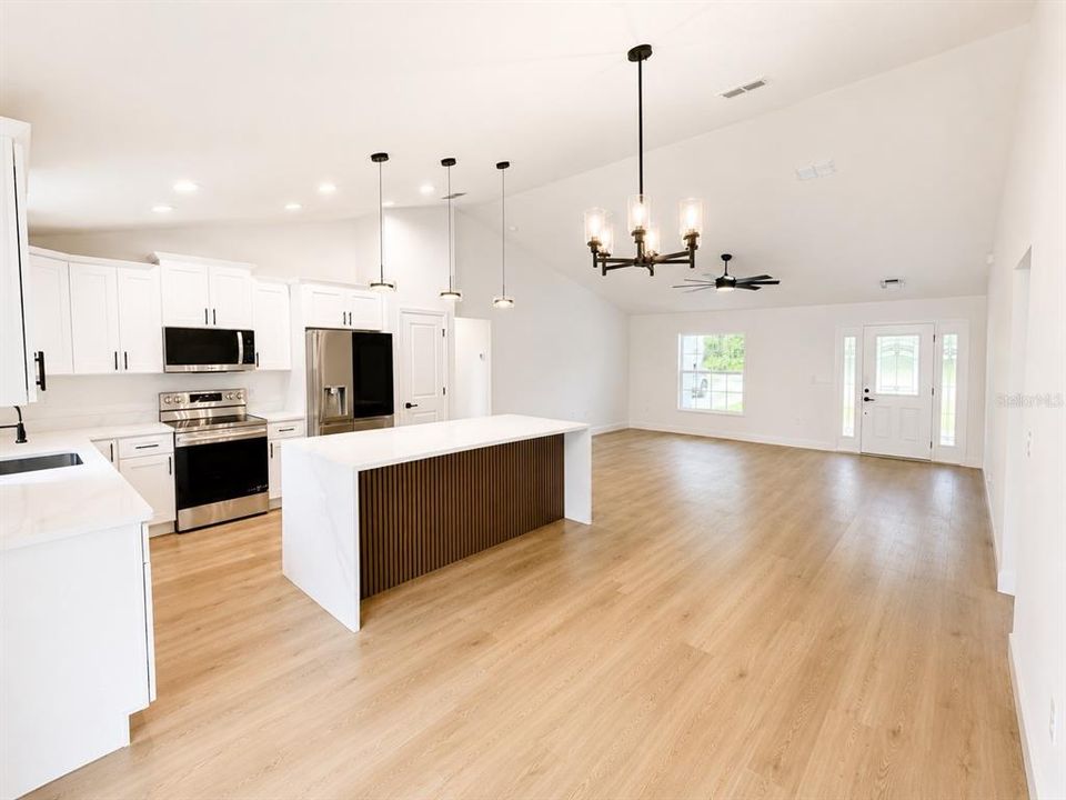 En Venta: $298,800 (3 camas, 2 baños, 1532 Pies cuadrados)