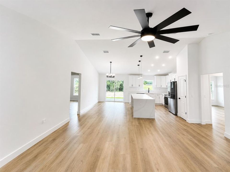 En Venta: $298,800 (3 camas, 2 baños, 1532 Pies cuadrados)