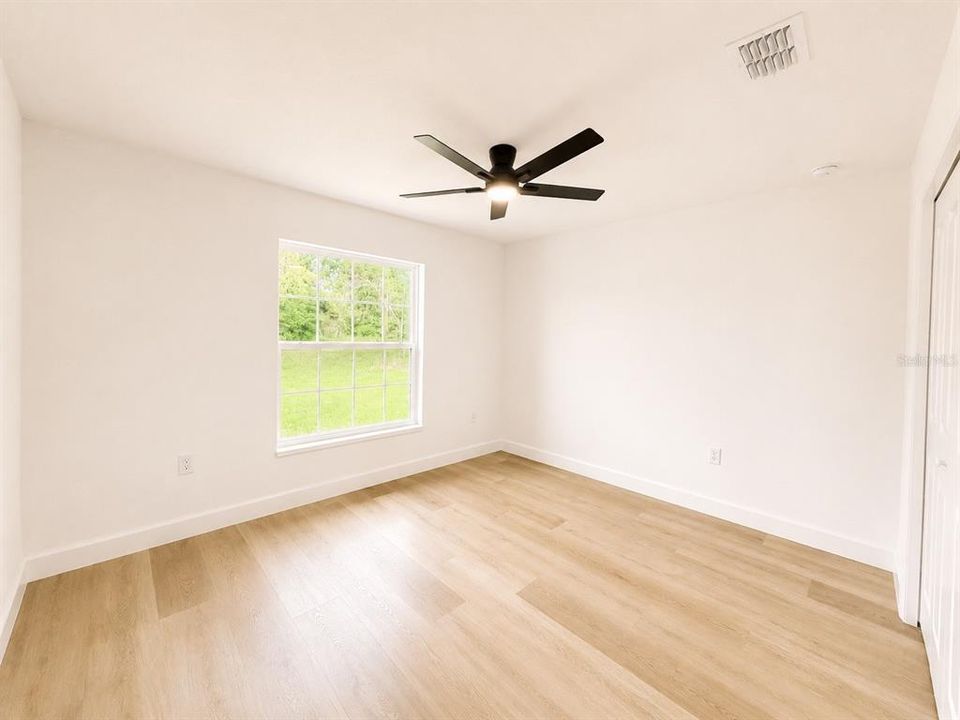 En Venta: $298,800 (3 camas, 2 baños, 1532 Pies cuadrados)