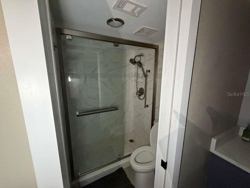 En Venta: $350,000 (3 camas, 3 baños, 1455 Pies cuadrados)