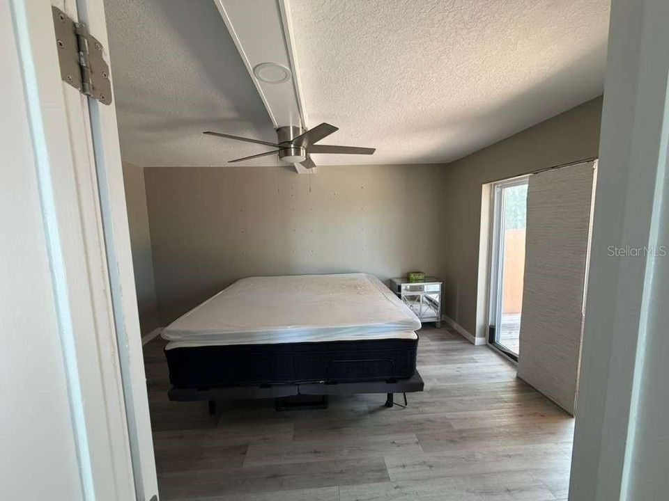 En Venta: $350,000 (3 camas, 3 baños, 1455 Pies cuadrados)