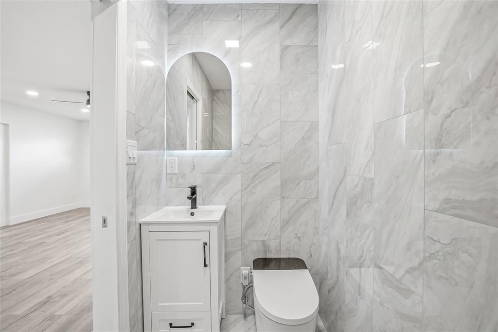 For Sale: $319,900 (3 beds, 2 baths, 1345 Square Feet)