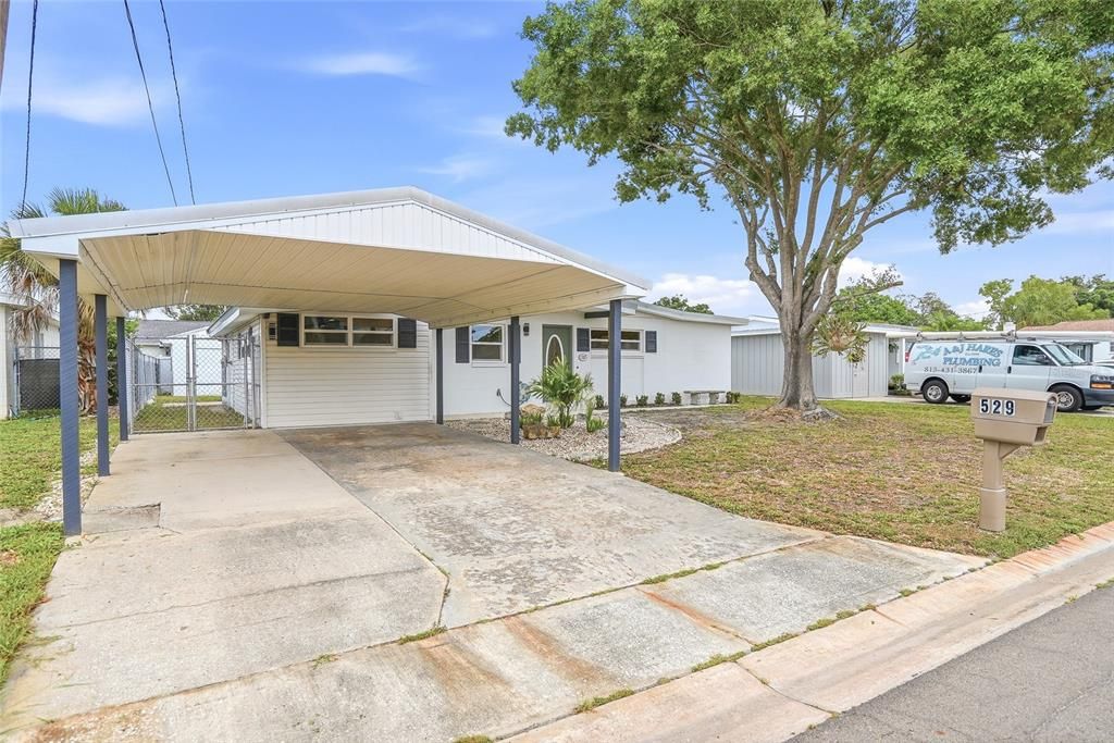 For Sale: $319,900 (3 beds, 2 baths, 1345 Square Feet)