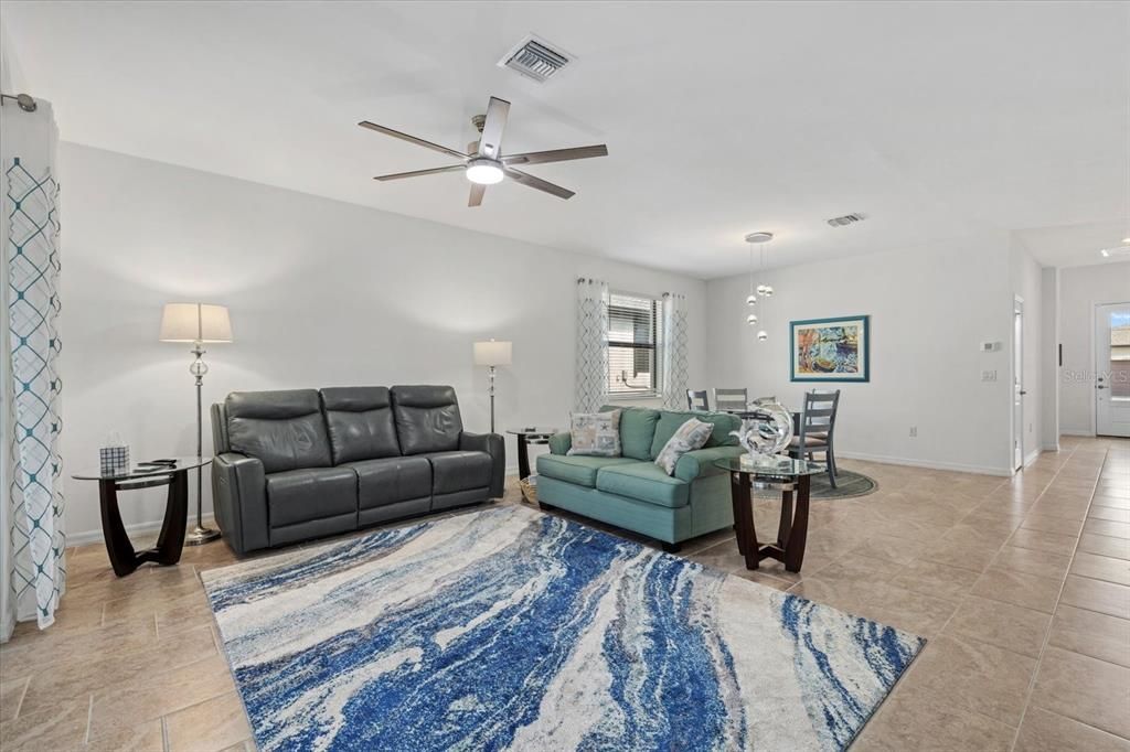 For Sale: $325,000 (4 beds, 3 baths, 2032 Square Feet)