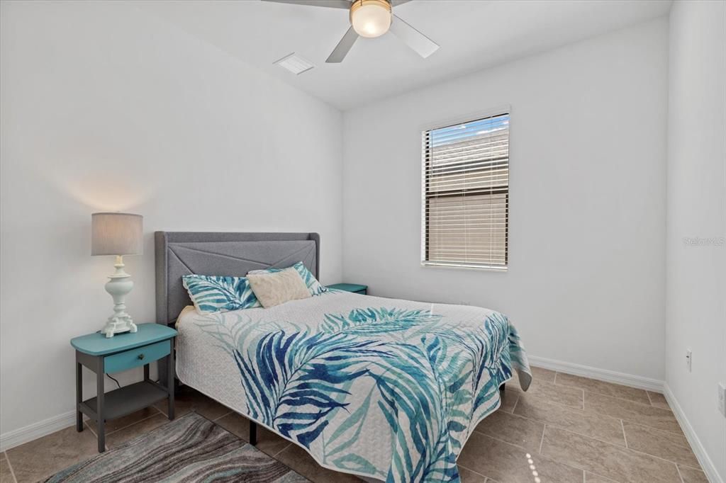 For Sale: $325,000 (4 beds, 3 baths, 2032 Square Feet)