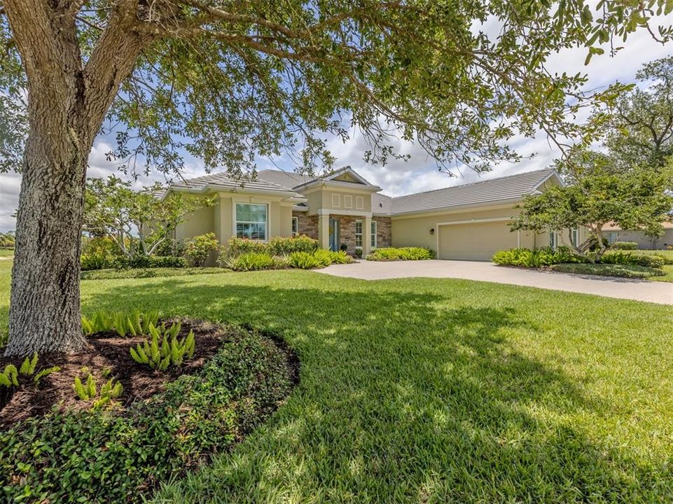 For Sale: $1,199,000 (3 beds, 3 baths, 3421 Square Feet)