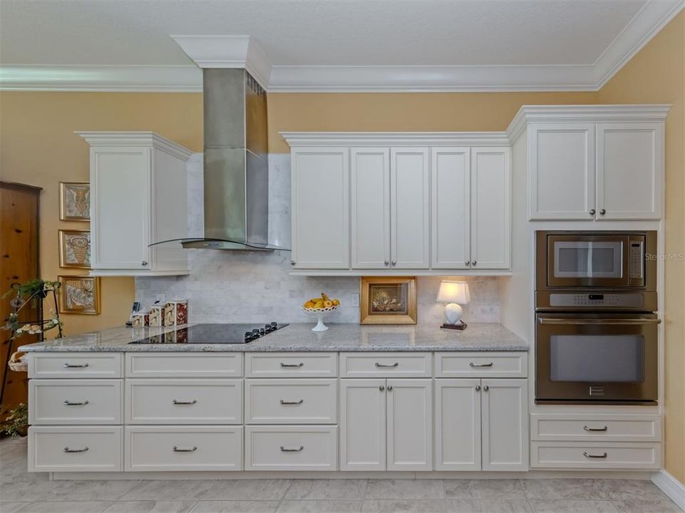 For Sale: $1,199,000 (3 beds, 3 baths, 3421 Square Feet)