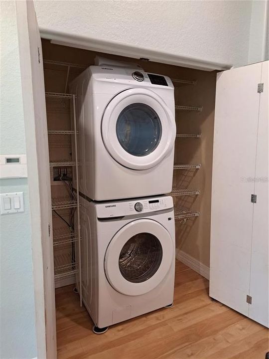 For Rent: $2,000 (2 beds, 2 baths, 1186 Square Feet)