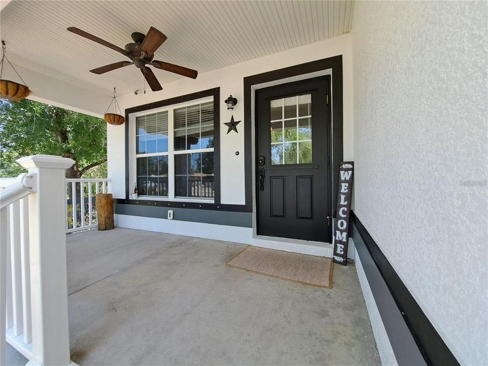 For Rent: $2,000 (2 beds, 2 baths, 1186 Square Feet)