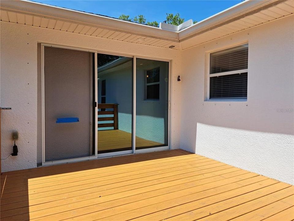 For Rent: $2,000 (2 beds, 2 baths, 1186 Square Feet)