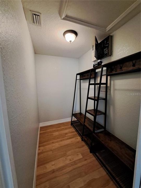 For Rent: $2,000 (2 beds, 2 baths, 1186 Square Feet)