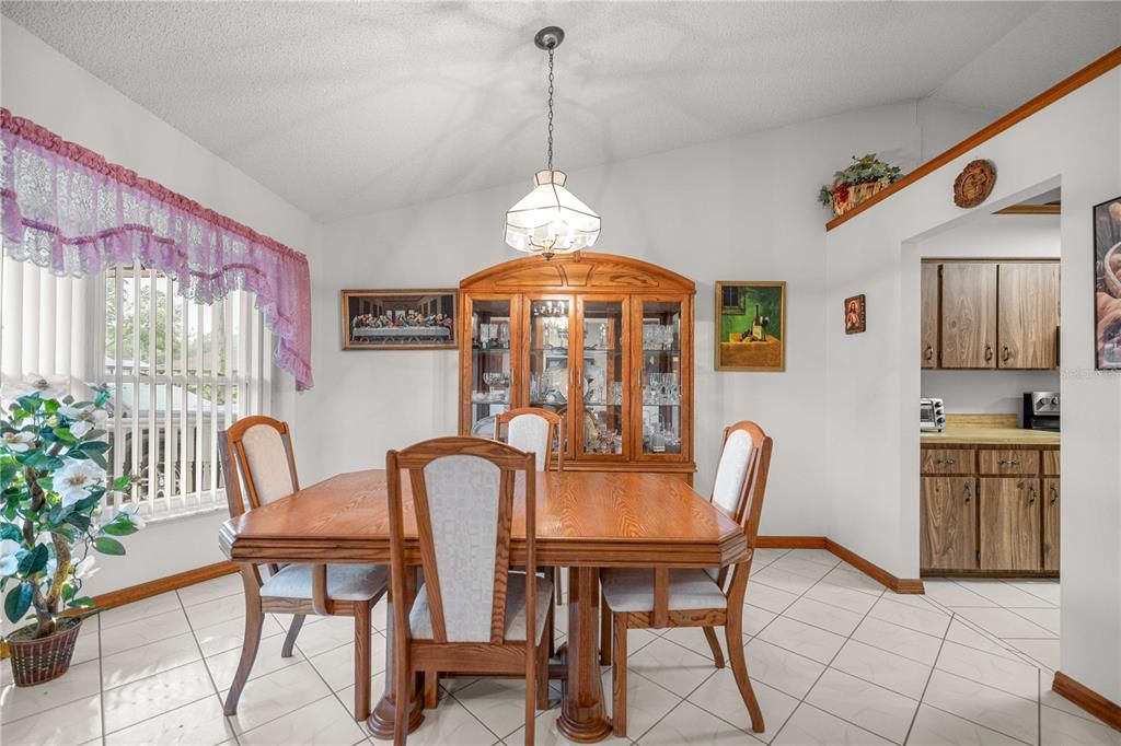 For Sale: $348,000 (3 beds, 2 baths, 1790 Square Feet)