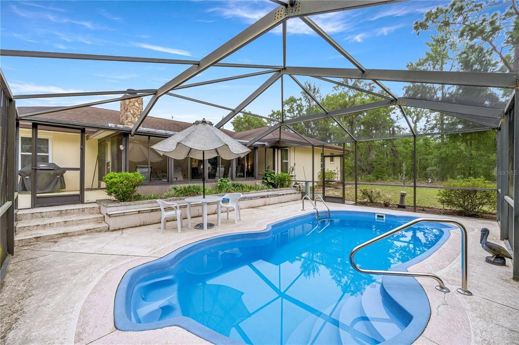 For Sale: $348,000 (3 beds, 2 baths, 1790 Square Feet)