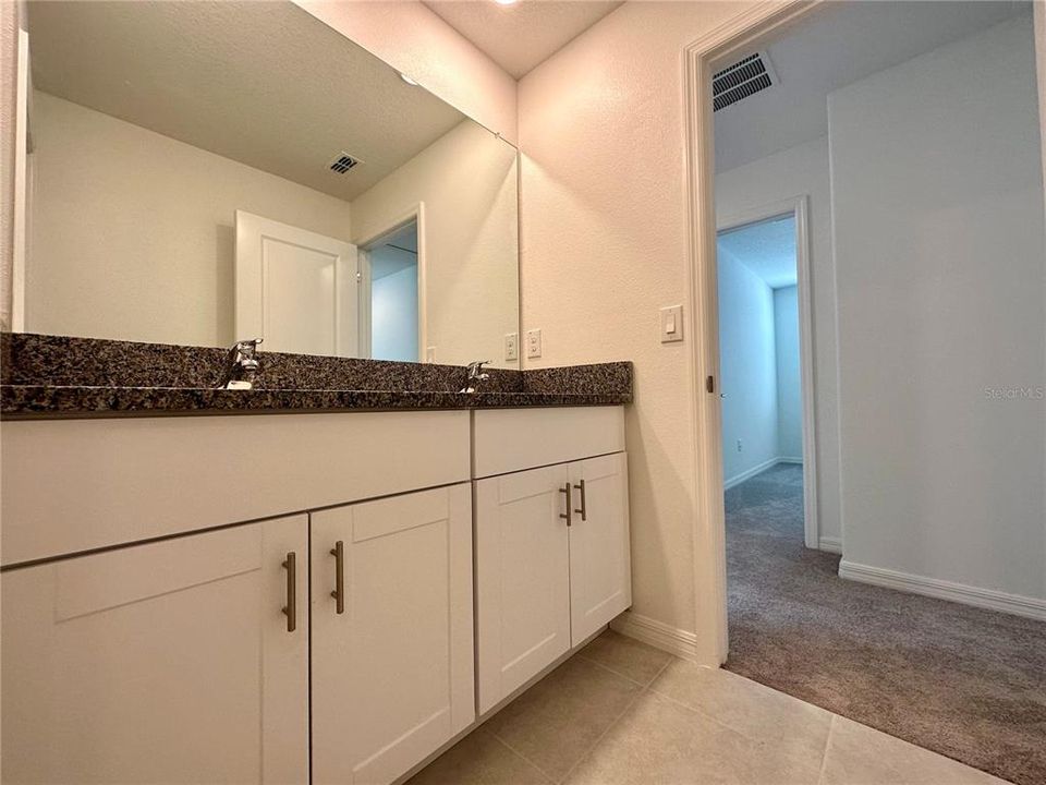 En Renta: $2,750 (5 camas, 2 baños, 2389 Pies cuadrados)