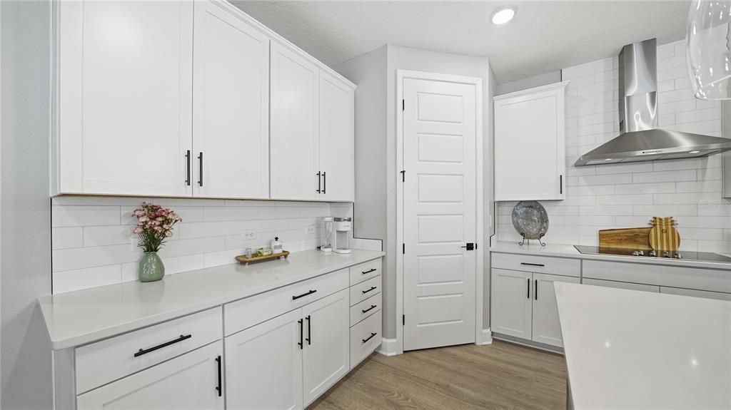 For Sale: $619,900 (3 beds, 2 baths, 2142 Square Feet)