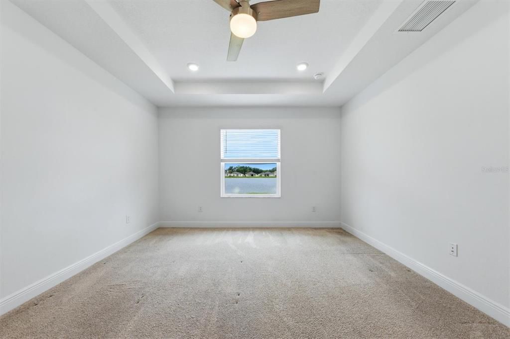 For Sale: $395,000 (4 beds, 2 baths, 1918 Square Feet)