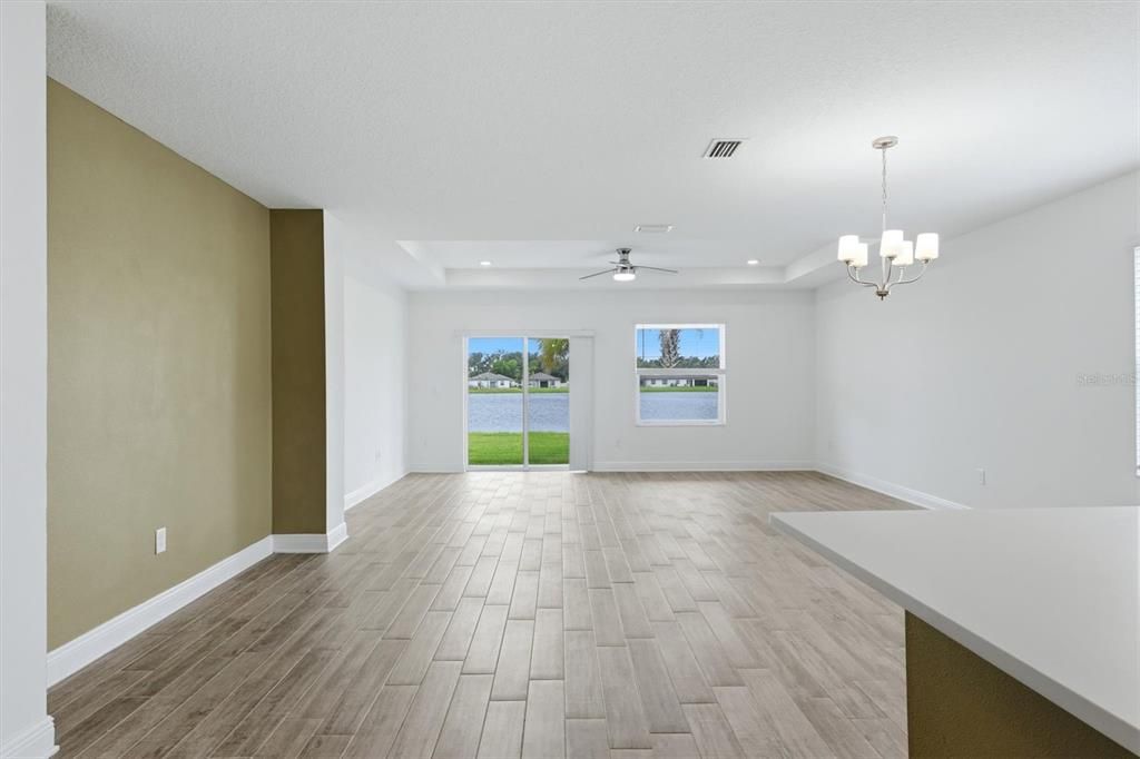 For Sale: $395,000 (4 beds, 2 baths, 1918 Square Feet)
