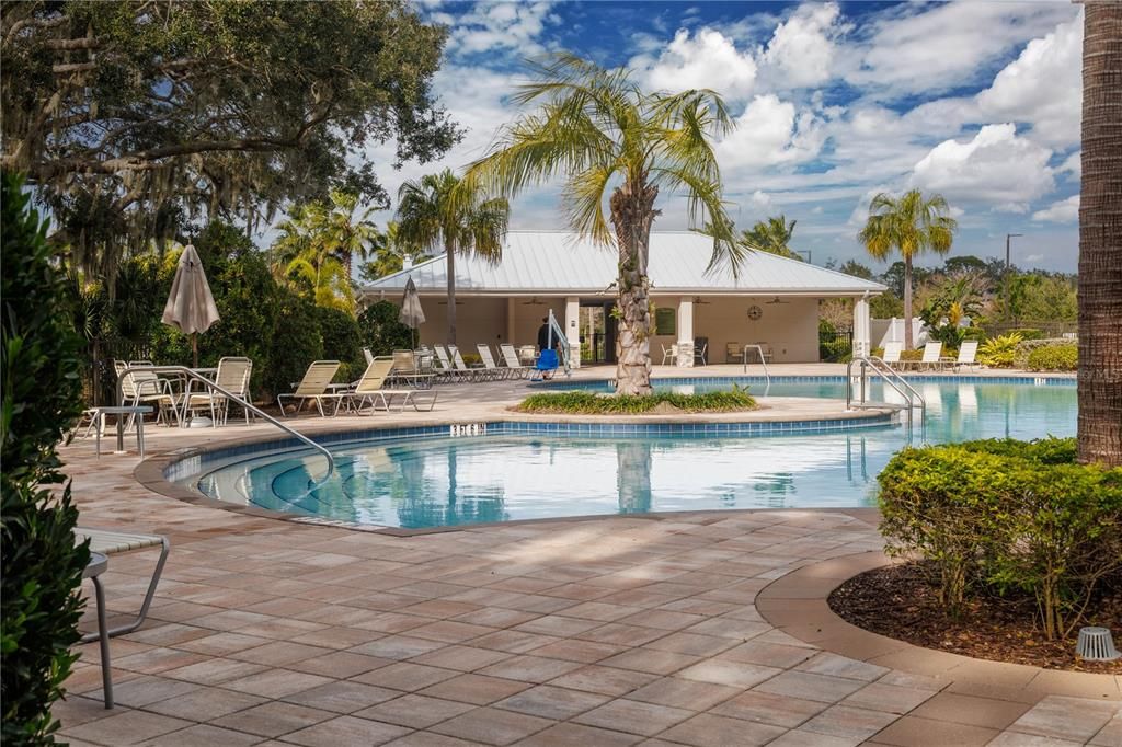 For Sale: $395,000 (4 beds, 2 baths, 1918 Square Feet)