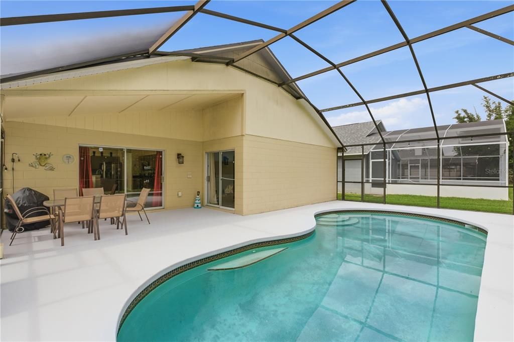 For Sale: $339,900 (3 beds, 2 baths, 1682 Square Feet)