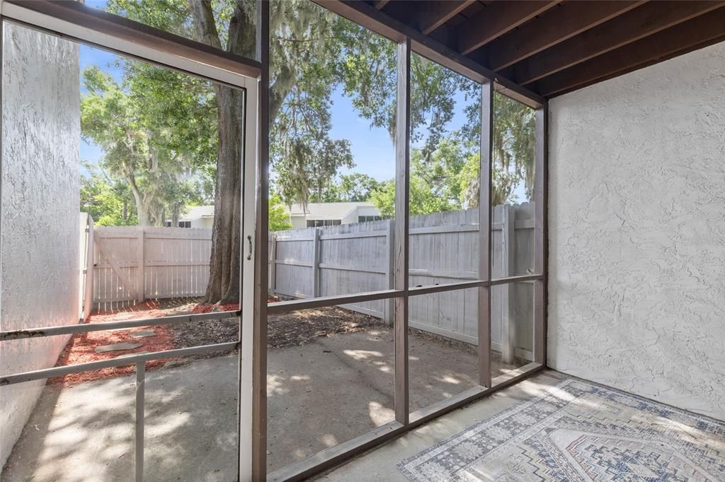 For Sale: $198,000 (2 beds, 2 baths, 1087 Square Feet)