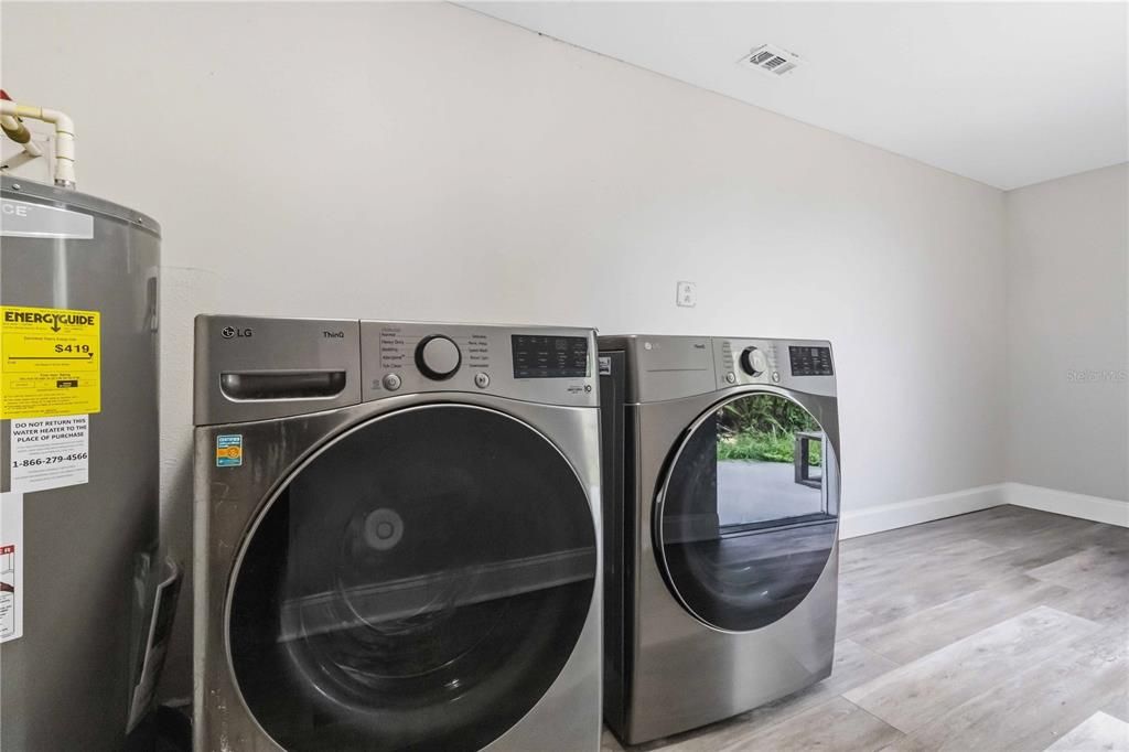 En Venta: $299,000 (2 camas, 1 baños, 1144 Pies cuadrados)